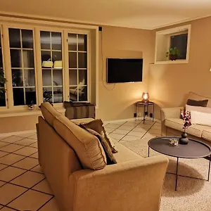 Appartement Sentrumsnaer Med 3 Soverom., Bergen